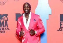 Famous Singer Sparks Debate After Saying Multiple Relationships Make Life Easier Than Monogamy