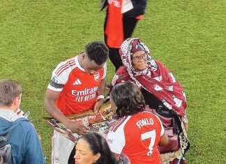 Bukayo Saka Melts Hearts as Grandmother Flies From Nigeria for Emotional Arsenal Moment