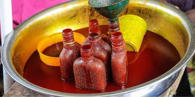 Lagos Raises Alarm Over Fake Palm Oil in Markets